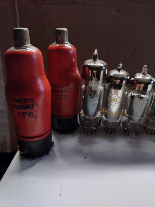 Lampy do różnych starych urządzeń elektronicznych