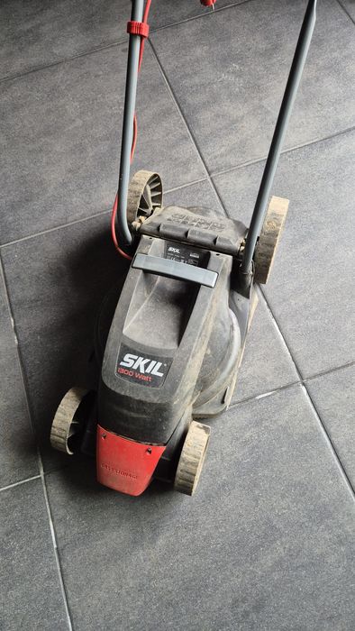 Máquina Corta relva