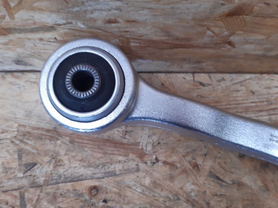 Wahacz przedni lewy (tylny) BMW E90