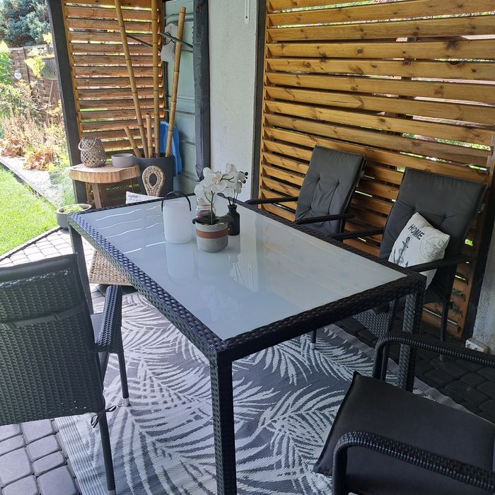 Sprzedam stół ogrodowy bez krzeseł