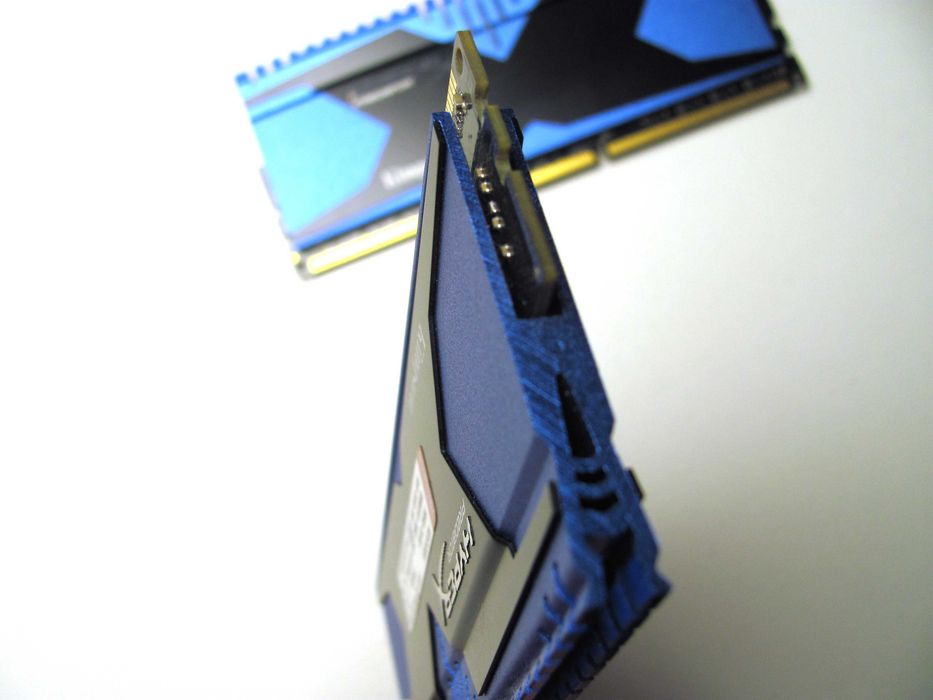 Топова оперативна пам'ять Kingston HyperX Predator 16 GB (2 х 8 ГБ)