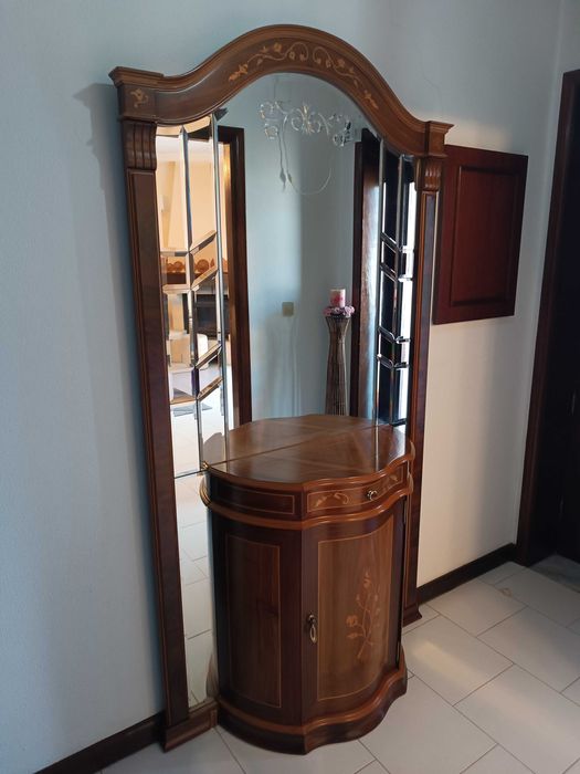 Móvel de entrada (hall)