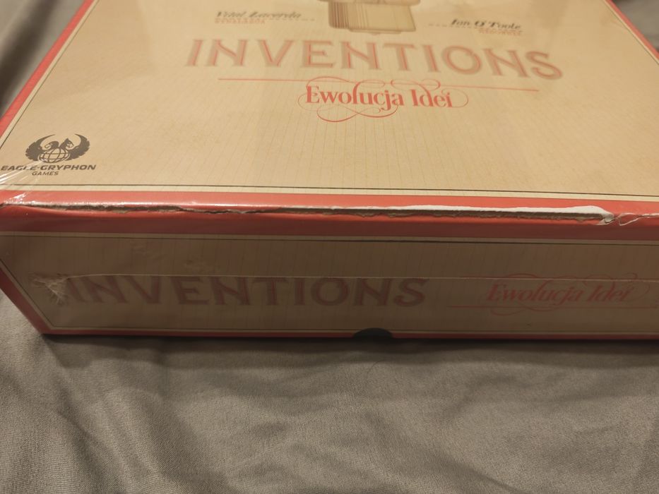 Inventions - Ewolucja Idei - uszkodzone pudełko