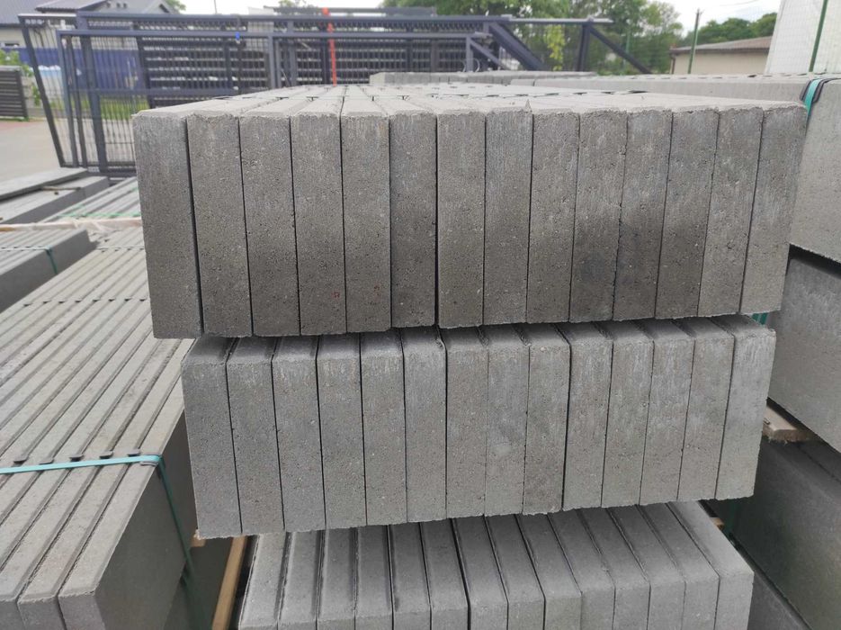 Podmurówka gładka 250x25cm