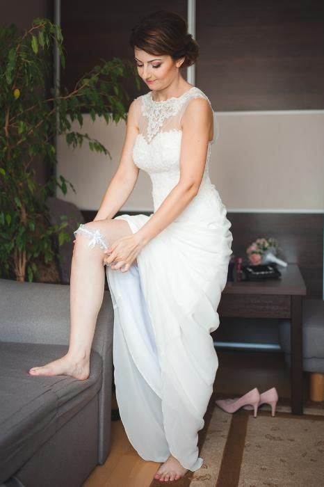 prześliczna suknia ślubna...plus GRATIS