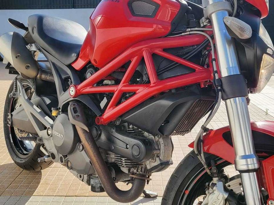 Ducati 696 Monster