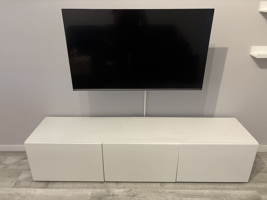 Aparador TV IKEA