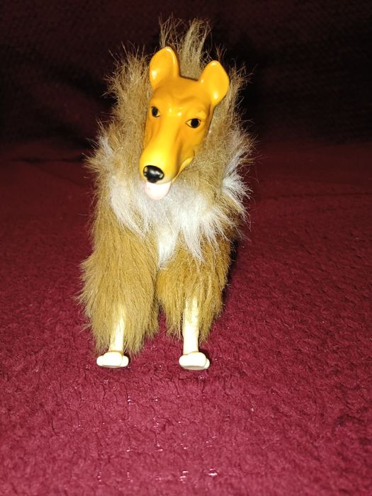 Conjunto Barbies  antigas mais Ken e cão Collie