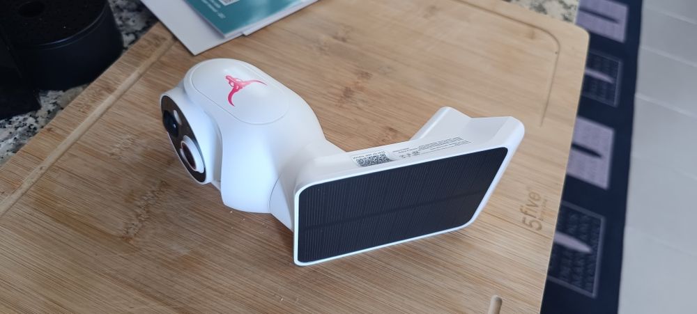 Câmera segurança WiFi com painel solar