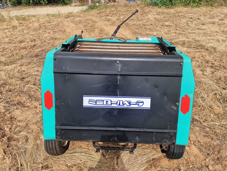 Mini enfardadeira de rolos Takakita RB-510 - Fabrico Japonês