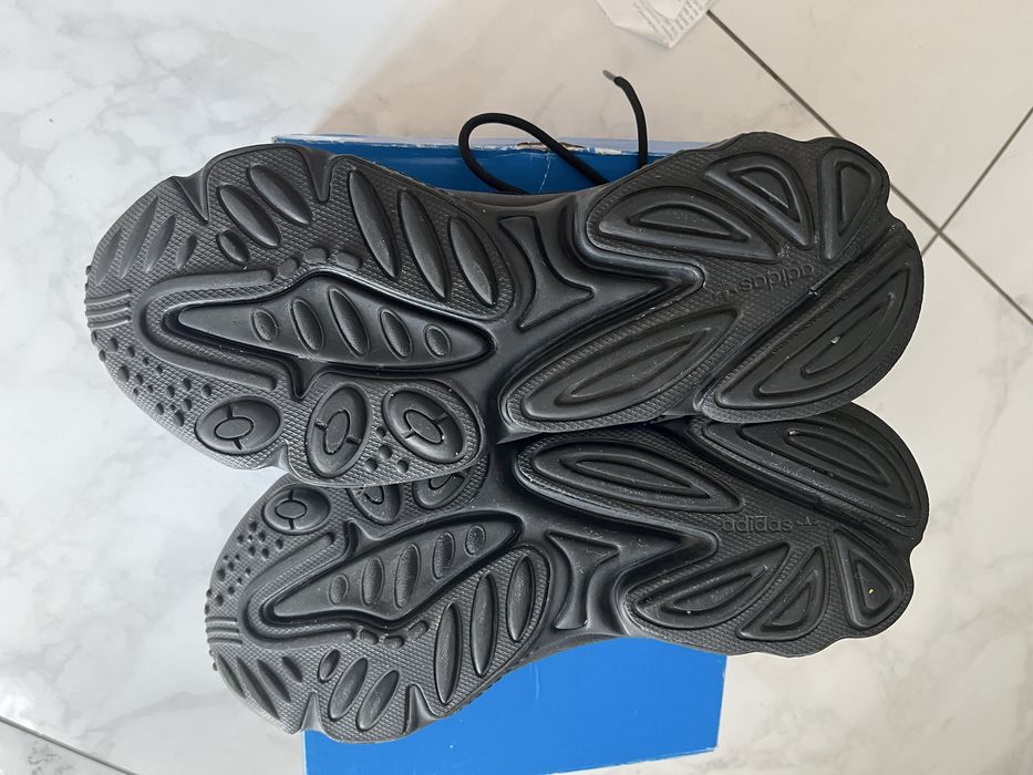 Кросівки adidas