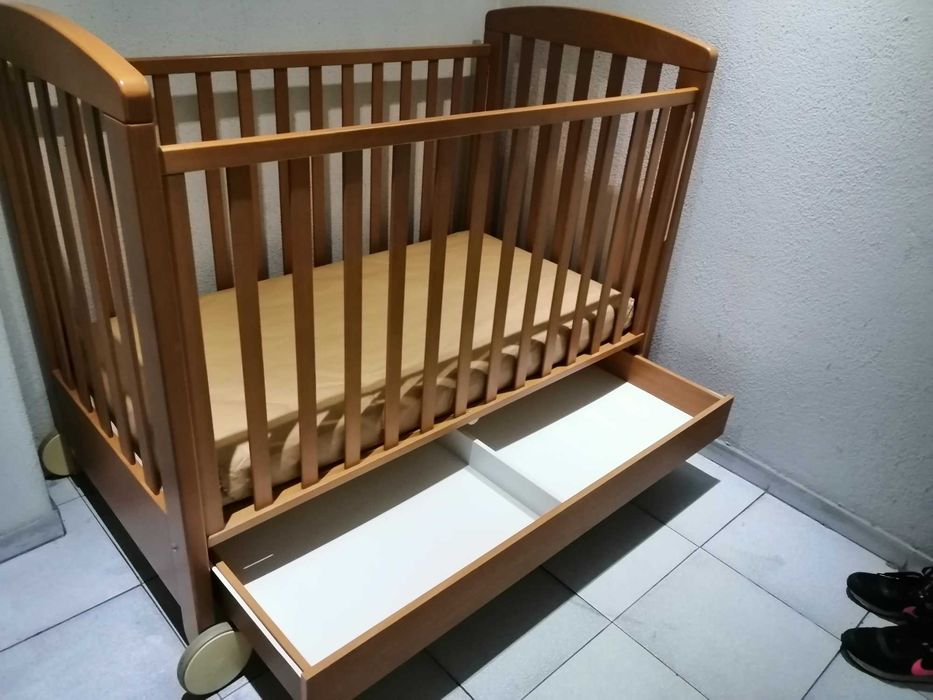 Cama grades Prénatal c/ colchão têxteis