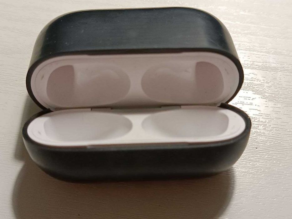 Кейс для бездротових навушників AirPods Pro Full + чохол у подарунок