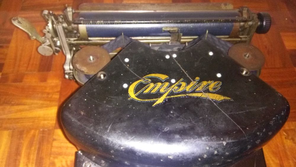 Maquina de escrever Empire 2