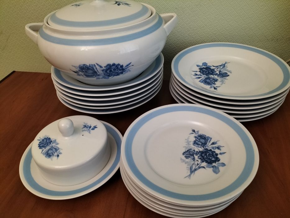 Продам столовый сервиз FORTUNA  EISENBERG GDR