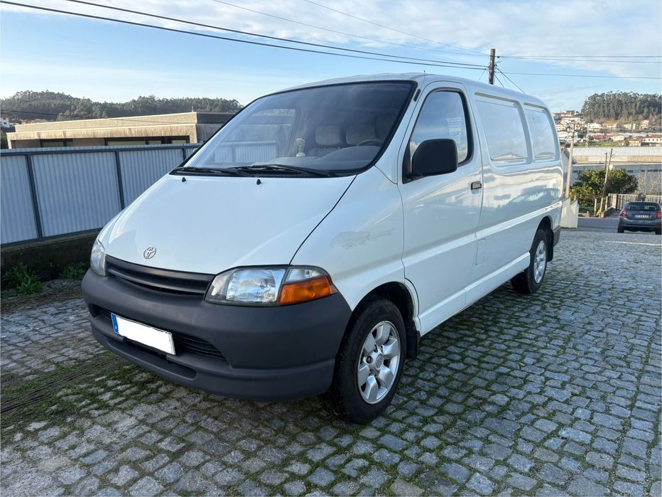 Toyota hiace 2.4