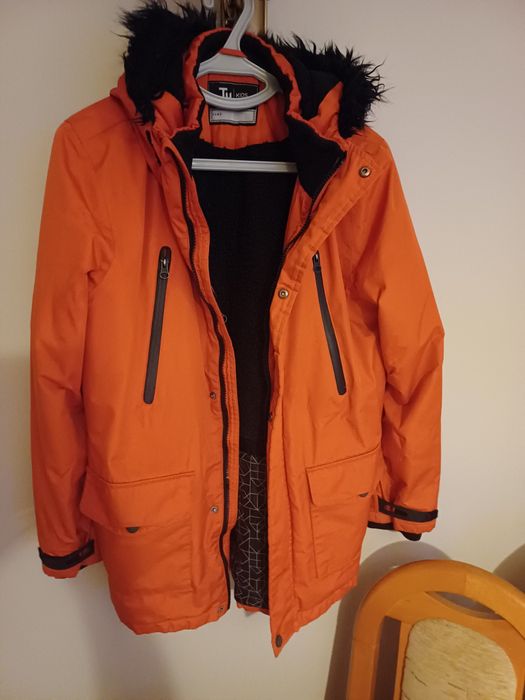 Kurtka zimowa z kapturem rozmiar 158/164 firmy Tu Kids.