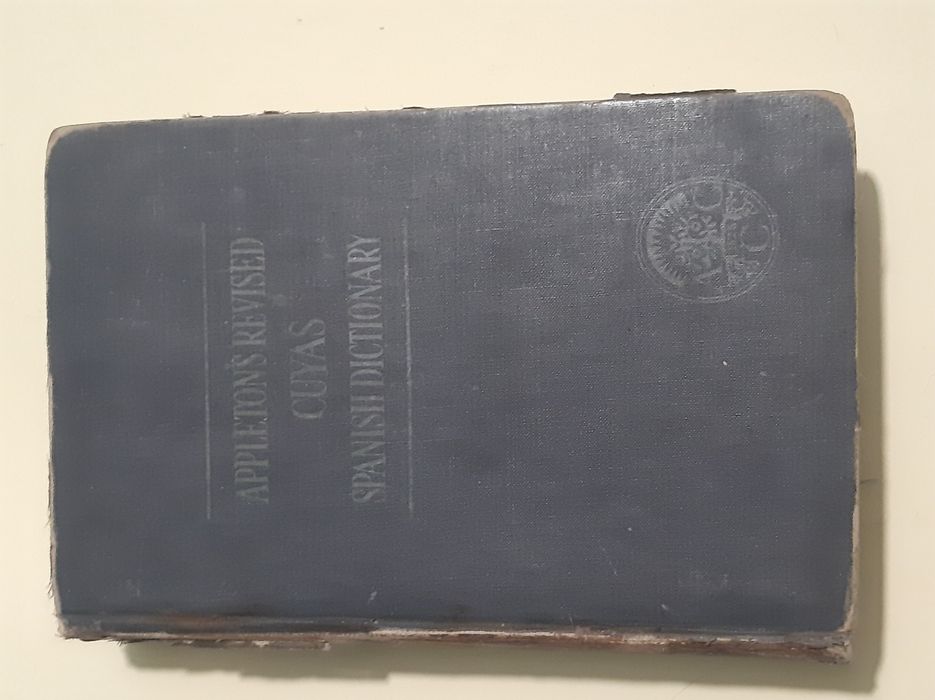 Словарь англо-испанский и сочинения в.в стасов 1952 г
