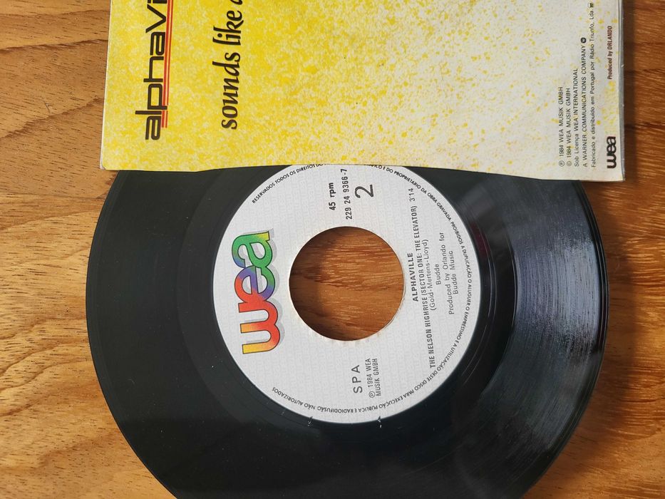 Disco Vinil | "Sounds Like a Melody", Alphaville