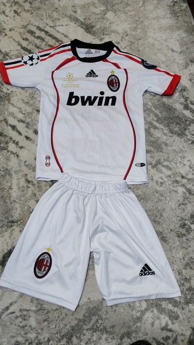 Футбольна форма Kaka 22