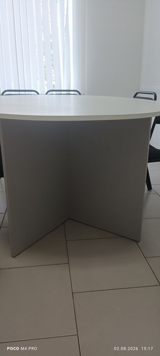 Стіл офісний+стільці, парти