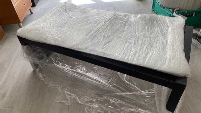 Mesa de apoio preta
