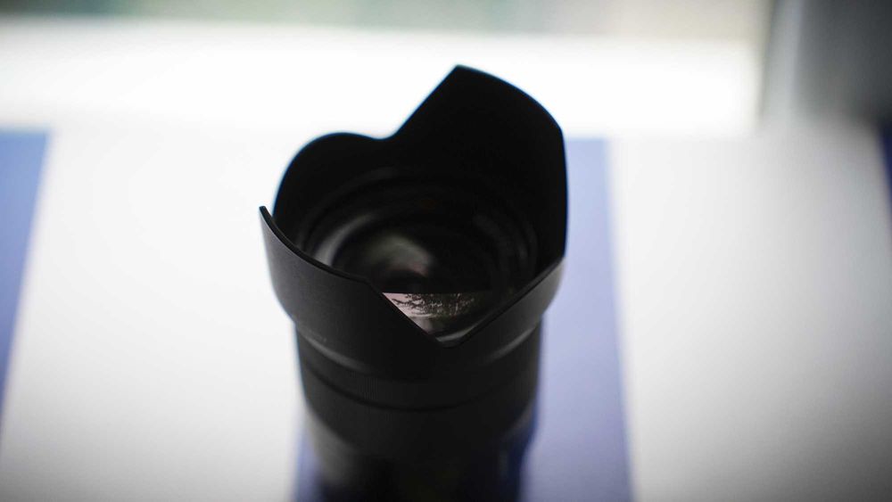 Об'єктив Sony Zeiss E 16-70 F4