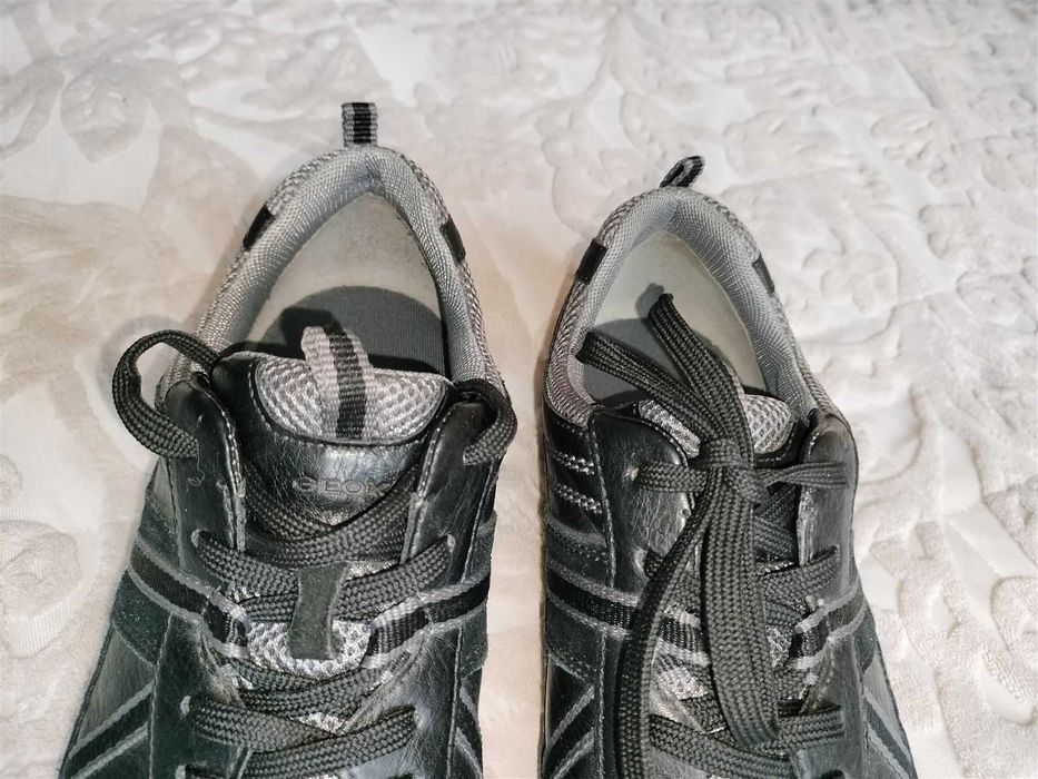 Buty sportowe Geox, rozm.41/27cm, ciemny granat, stan BDB