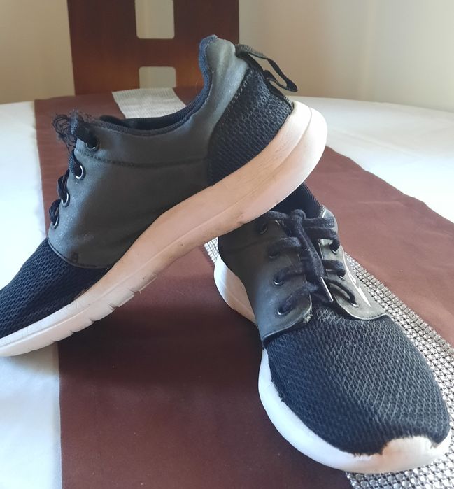 Buty sportowe rozm.39