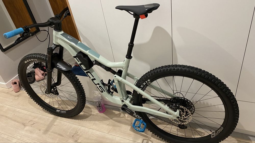 Focus jam 6.8 L Rock Shox sram, koła DT Swiss