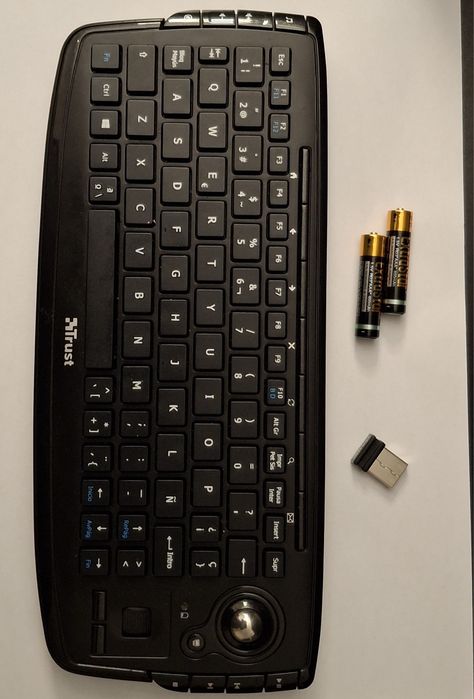 Teclado Wireless Trust Veza 17916 com Trackball (novo)