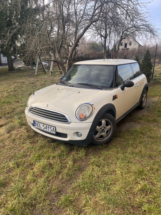 Mini one. 1.4 benz.