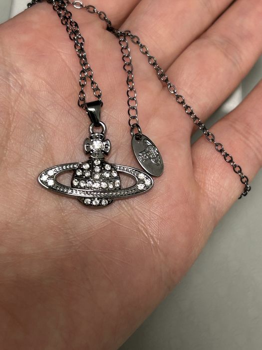 Підвіска Vivienne Westwood y2k