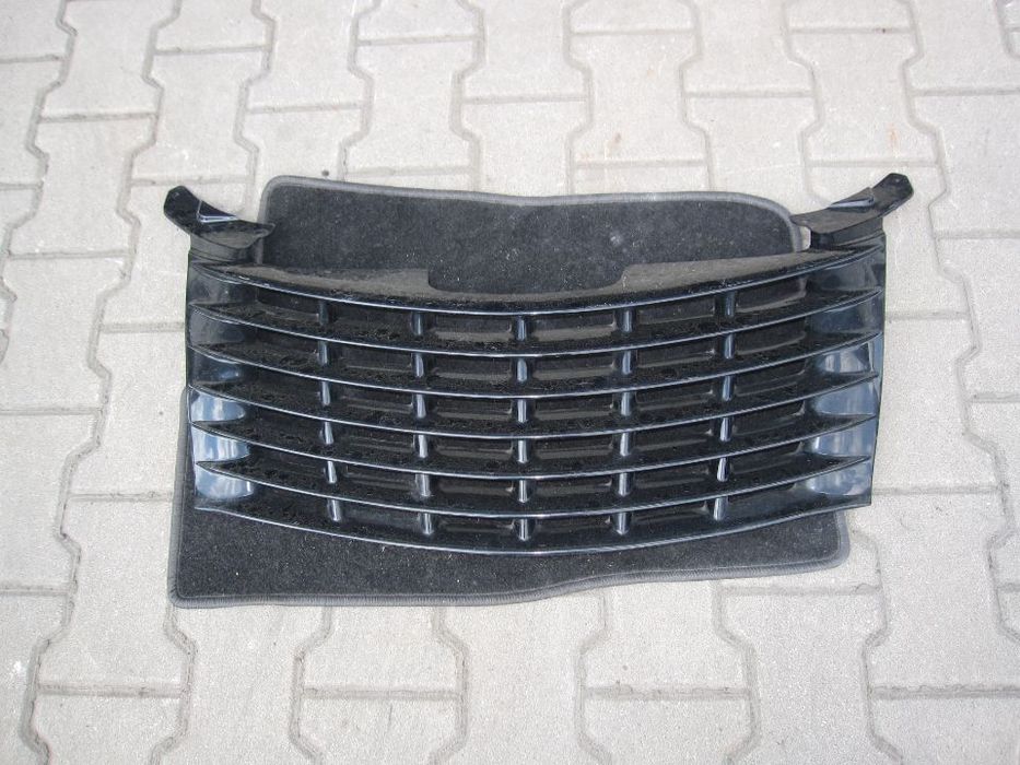 Chrysler PT Cruiser grill atrapa przód oryginał