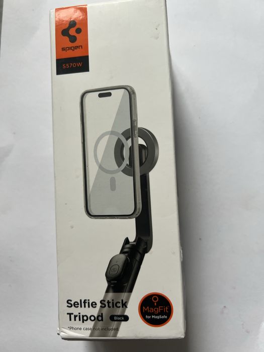 Штатив для селфі Spigen Selfie Stick Tripod S570W Black with MagSafe
