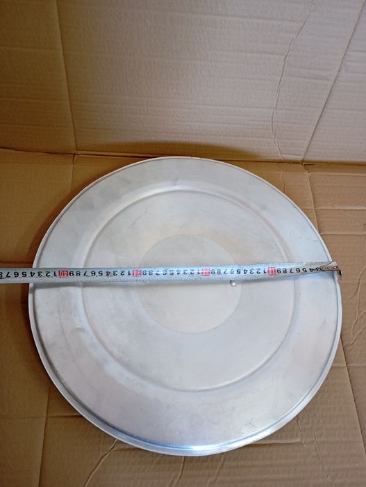 Продам кришку до каструлі 40л  алюмінієва ще колишня