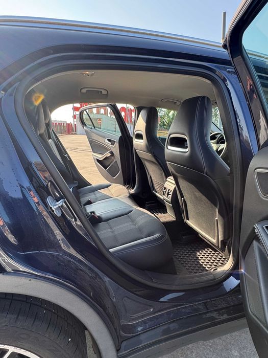 Mercedes GLA180d 2017