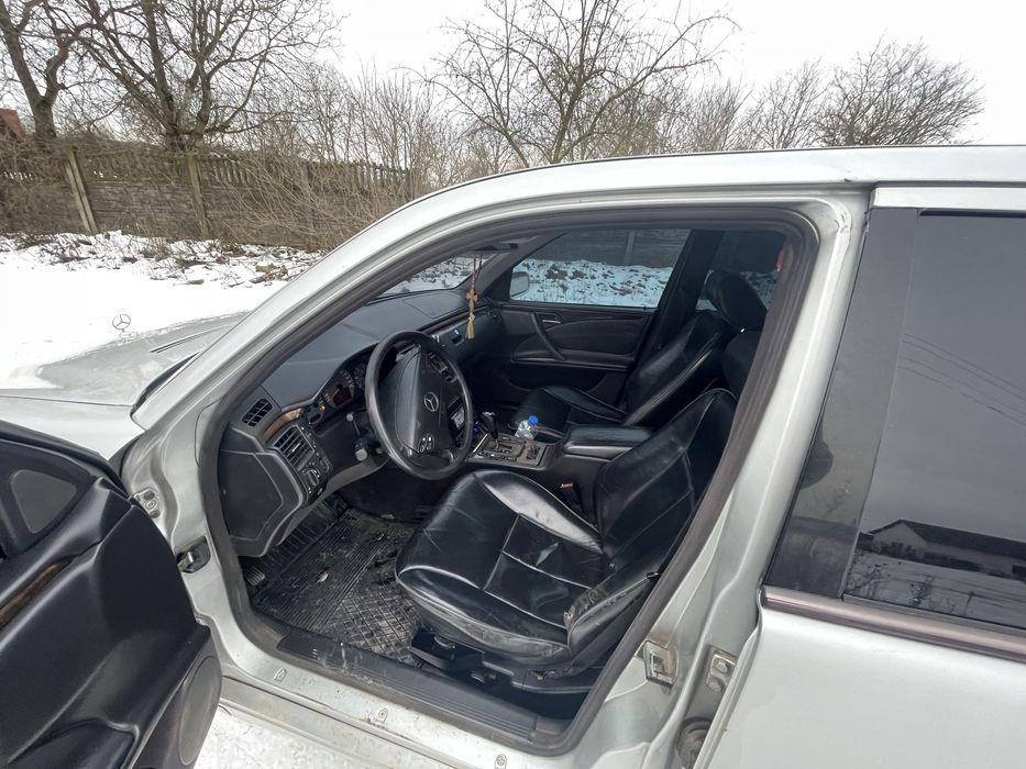 Продам обміняю Mersedes 210 2.7 d avtomat