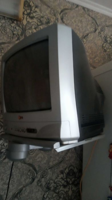 Телевiзор LG б/у