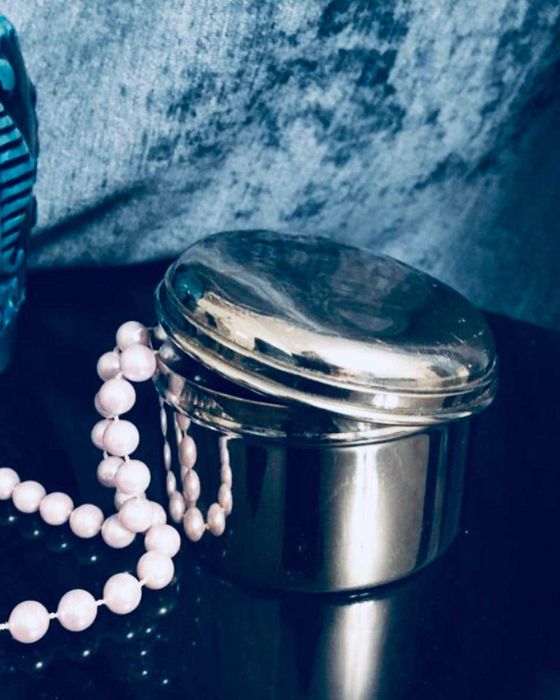 Старовинна скринька у вінтажному стані Швеція латунь у посрібленні