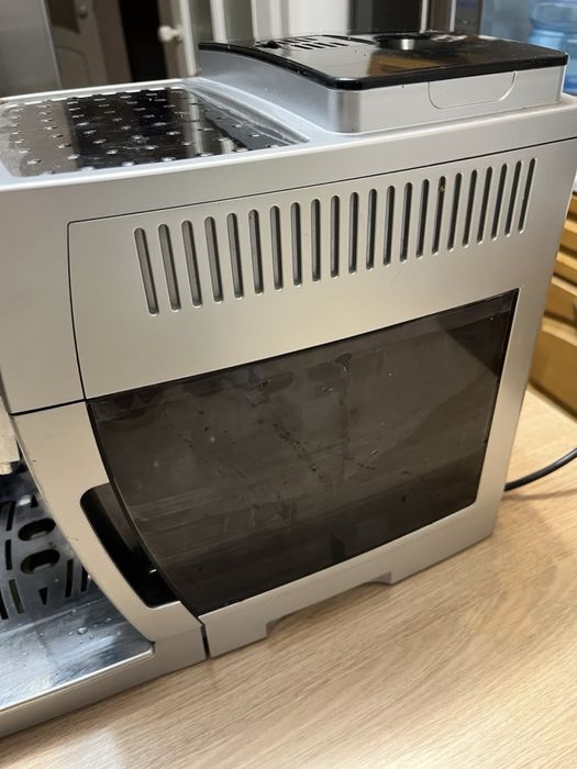 Кавоварка Delonghi