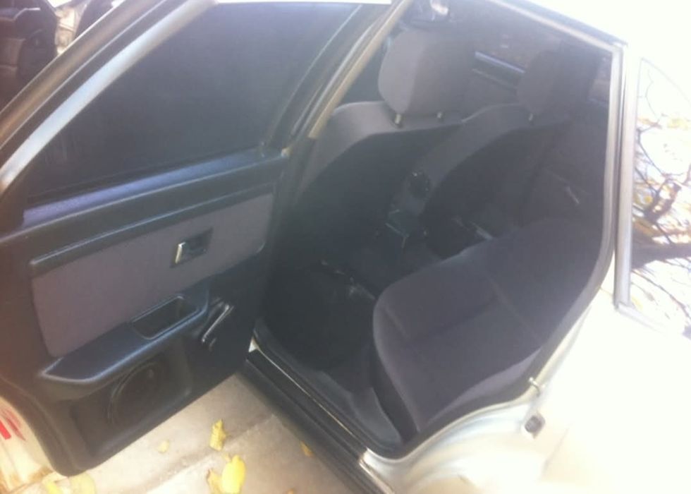 Продам ауди 80 б4 , 2,3 обьем..