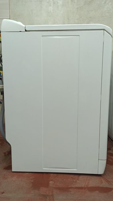 Продам пральну машинку Зануси  5,5 кг