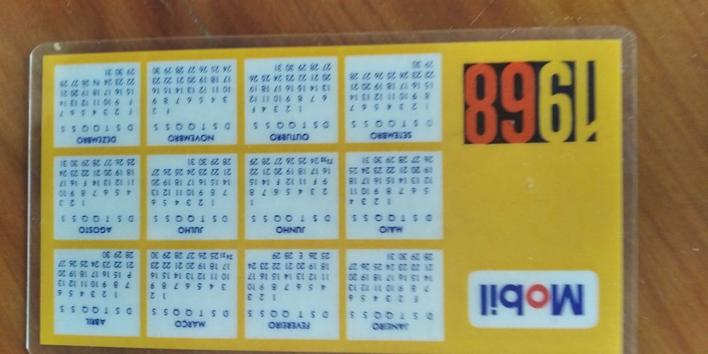 Calendários: Mobil oil de 1968 & Pepsi Twist de 2007