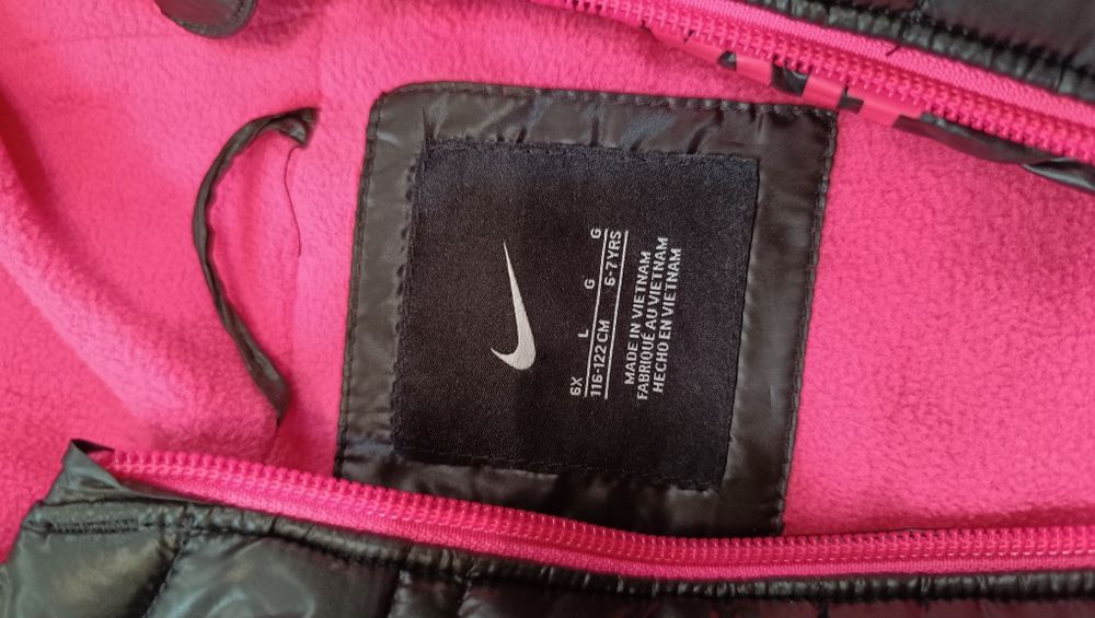 Курточка для дівчинки Nike