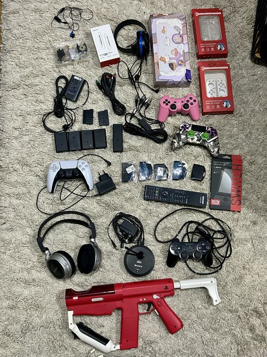Sony , nintendo аксесуары и тд