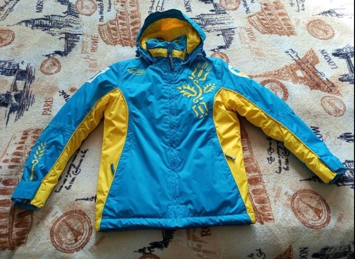 детская  куртка новая демисезонная