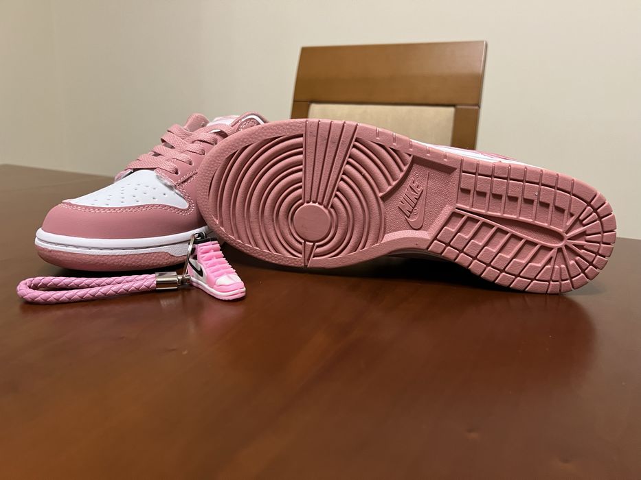 Nike Dunk Low Rosa e Branco