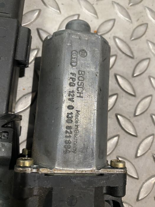 Motor elevador frente esquerdo volkswagen Passat B5