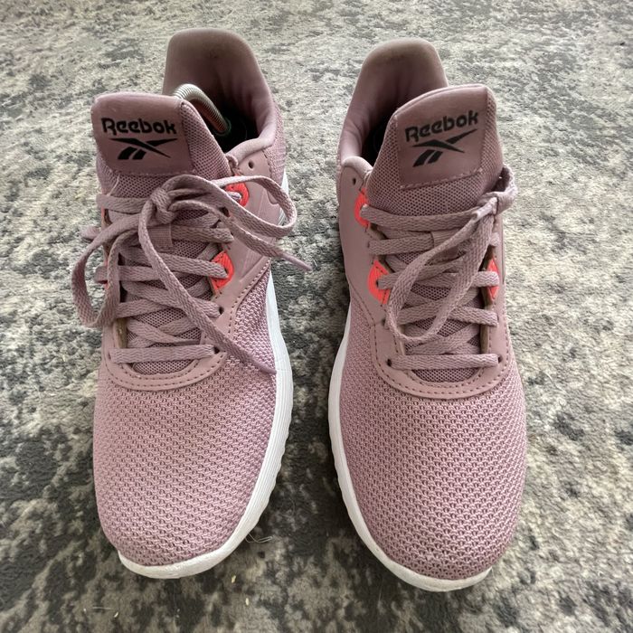 Продаю Спортивні  Кросівки Reebok